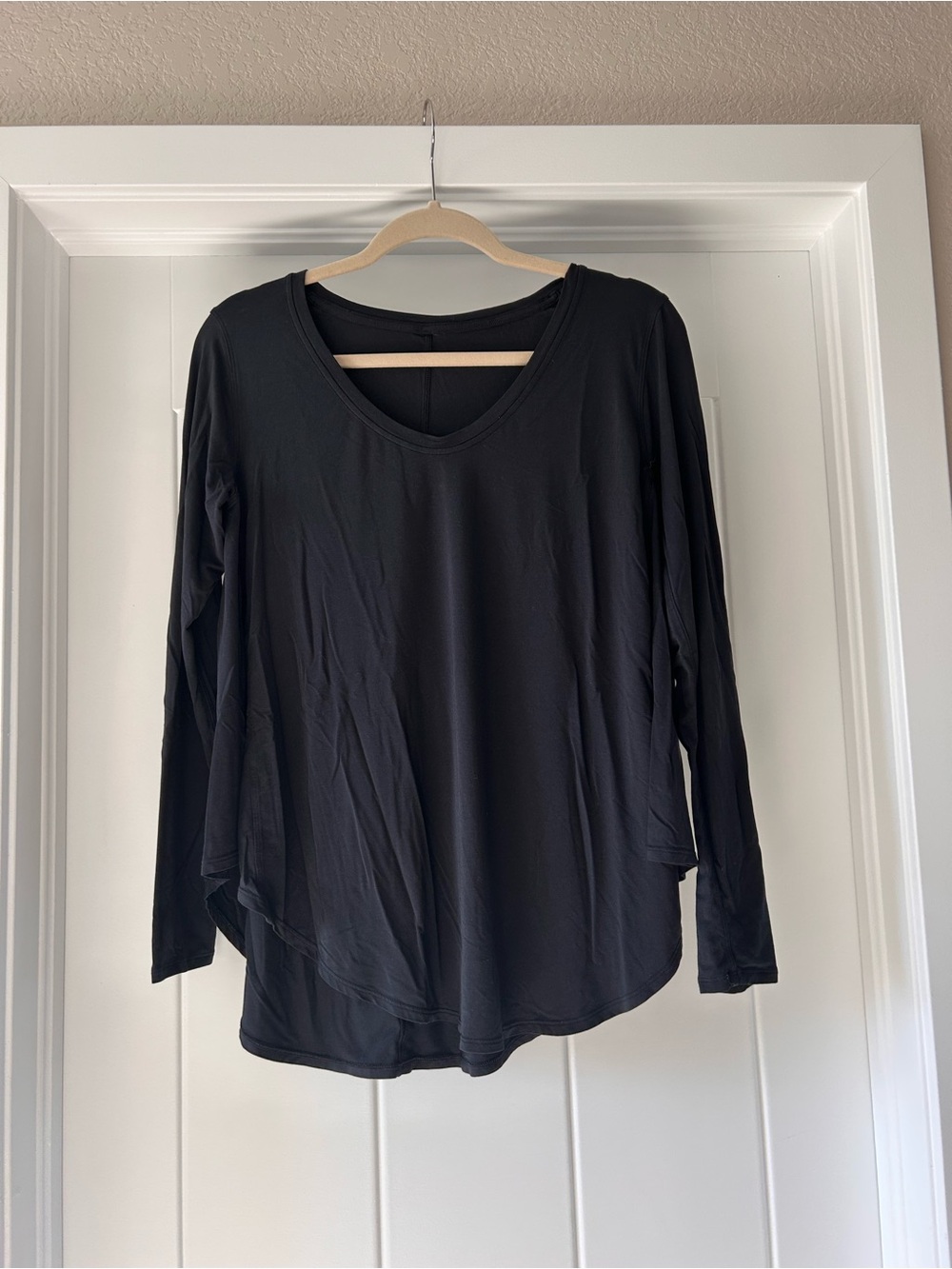 Lululemon flowy top